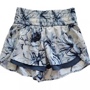 CALIA Carrie Underwood Step Up Performance Size Small